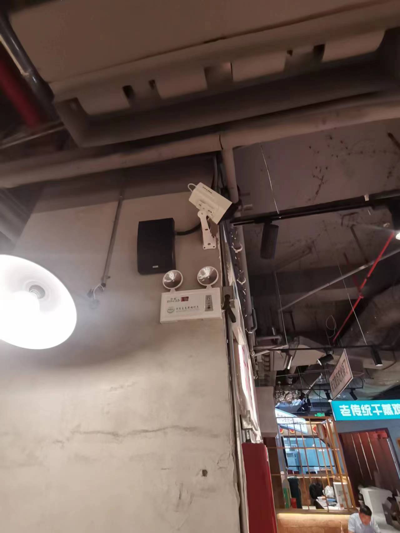 监控摄像头安装图 监控摄像头安装图